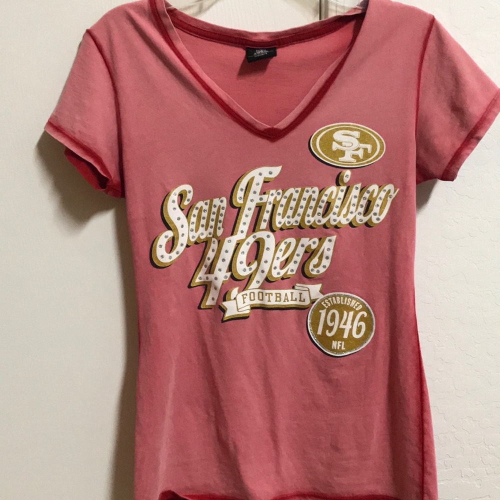 San Francisco 49ers women’s Tee.